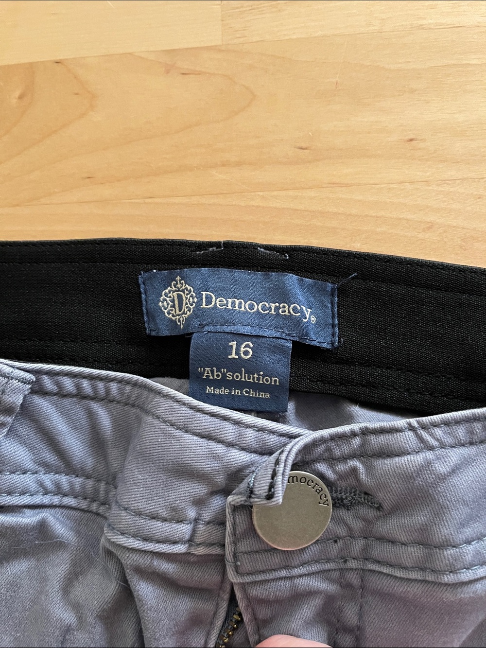Democracy convertible chinos Size 16 - Picture 2 of 3